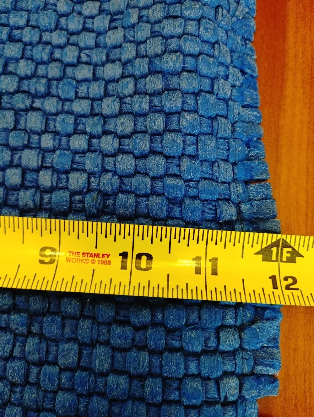 Set of 4 Blue Textured VTG Placemats Colonial 70s (396rll1)